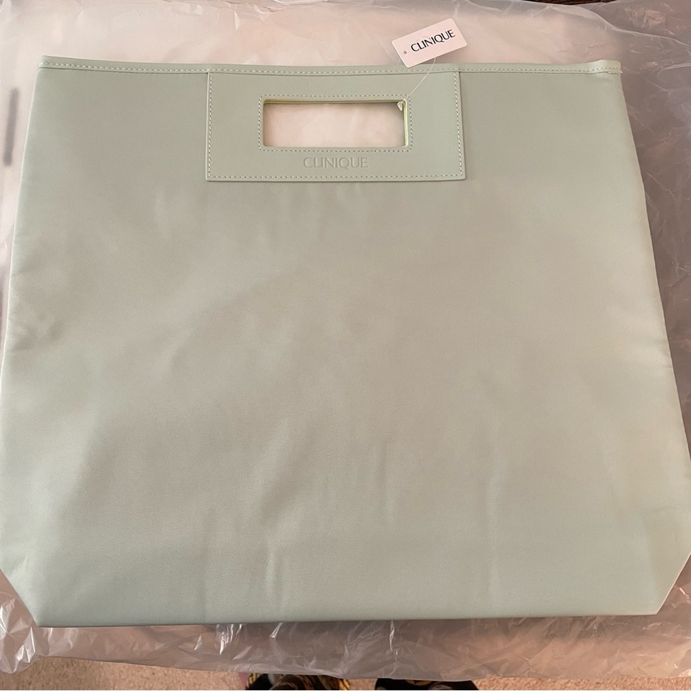 NWT Clinique Limited Edition Nylon Tote Bag